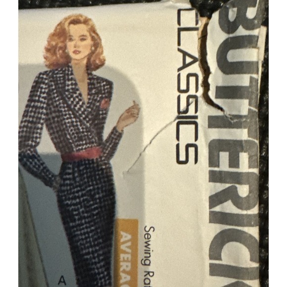 Butterick Classics 6795 Sewing Dress Pattern Sizes 6 8 10 UNCUT NEW Factory Fold - Picture 5 of 5